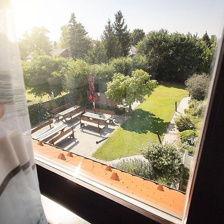 Castrum Vendégház Szigetszentmárton Kültér fotó